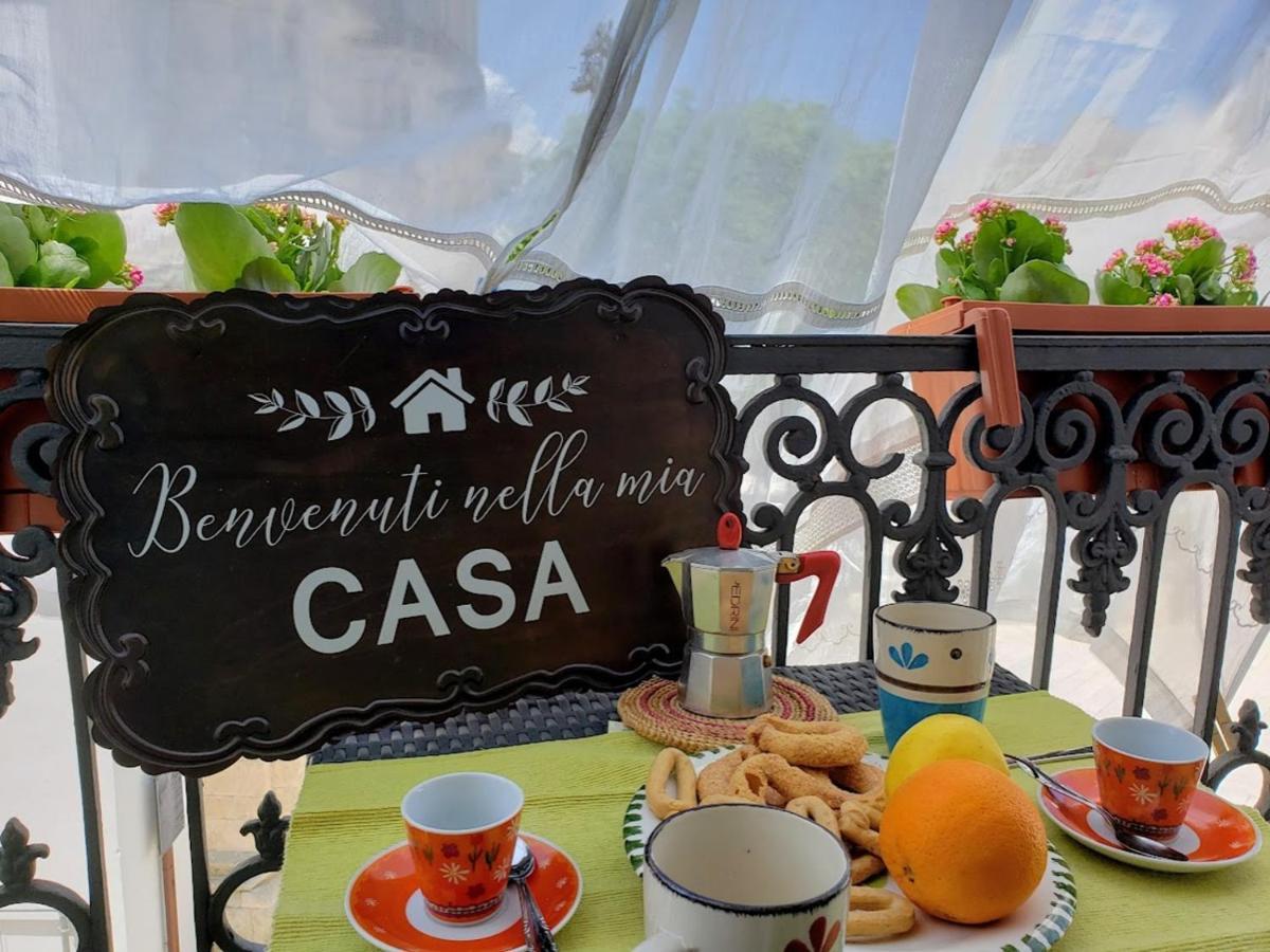 Casa Santa Chiara - Affitti Brevi Italia Lägenhet Monte SantʼAngelo Exteriör bild