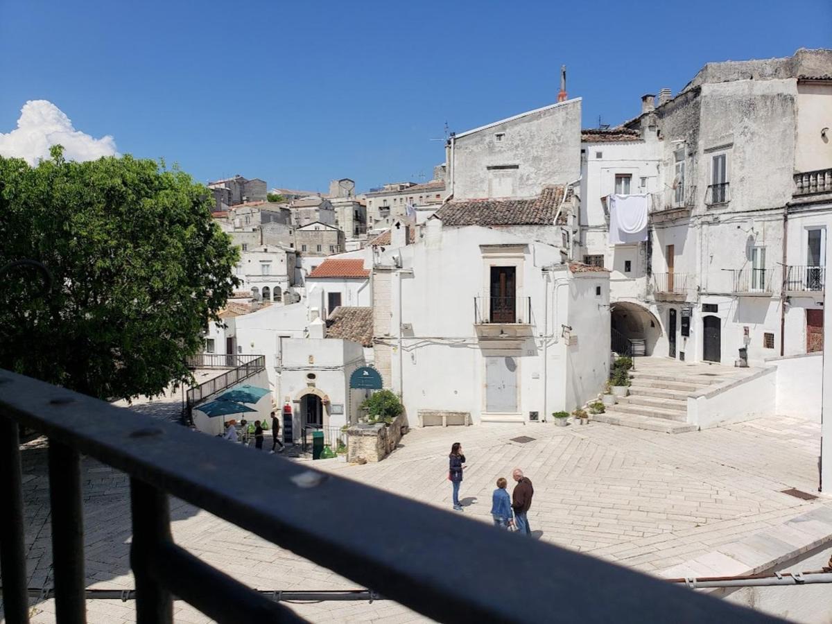 Casa Santa Chiara - Affitti Brevi Italia Lägenhet Monte SantʼAngelo Exteriör bild