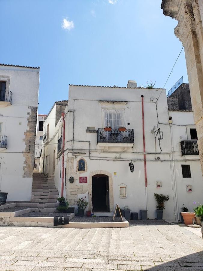 Casa Santa Chiara - Affitti Brevi Italia Lägenhet Monte SantʼAngelo Exteriör bild